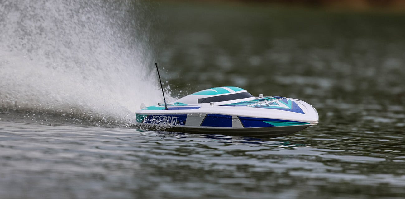 ProBoat Sonicwake V2 Deep-V RC boat